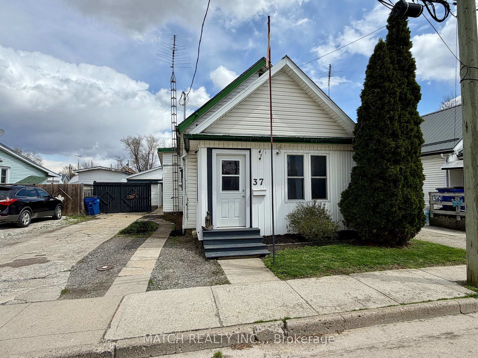 37-foster-street-chatham-kent-ontario-x13499464
