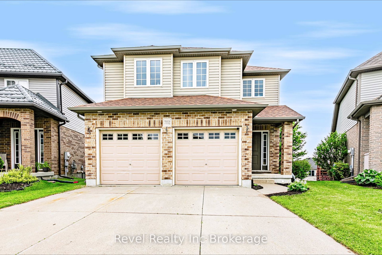702-frontenac-crescent-woodstock-ontario-x13499480