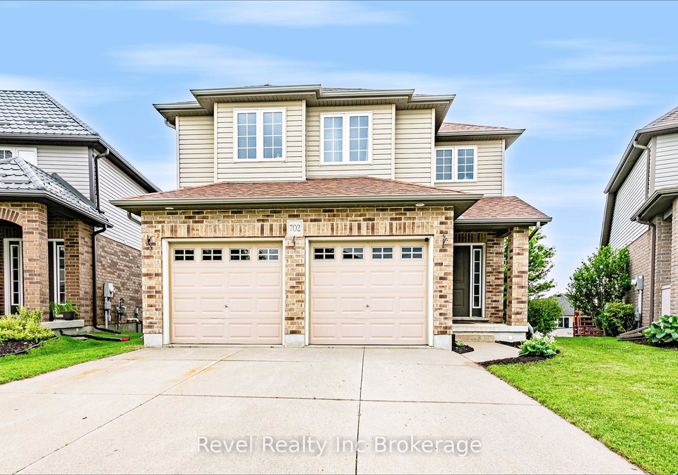 702-frontenac-crescent-woodstock-ontario-x13499480