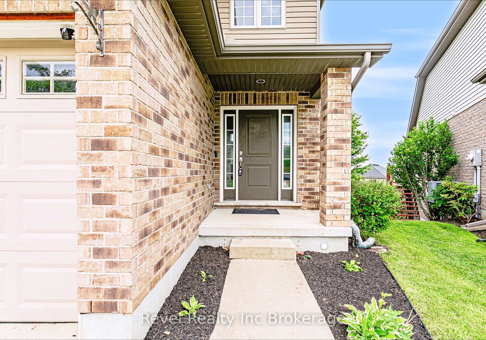 702-frontenac-crescent-woodstock-ontario-x13499480