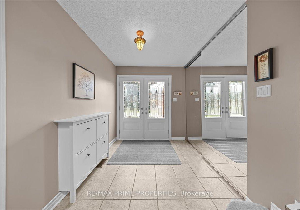 556-falwyn-crescent-ottawa-ontario-x13500232