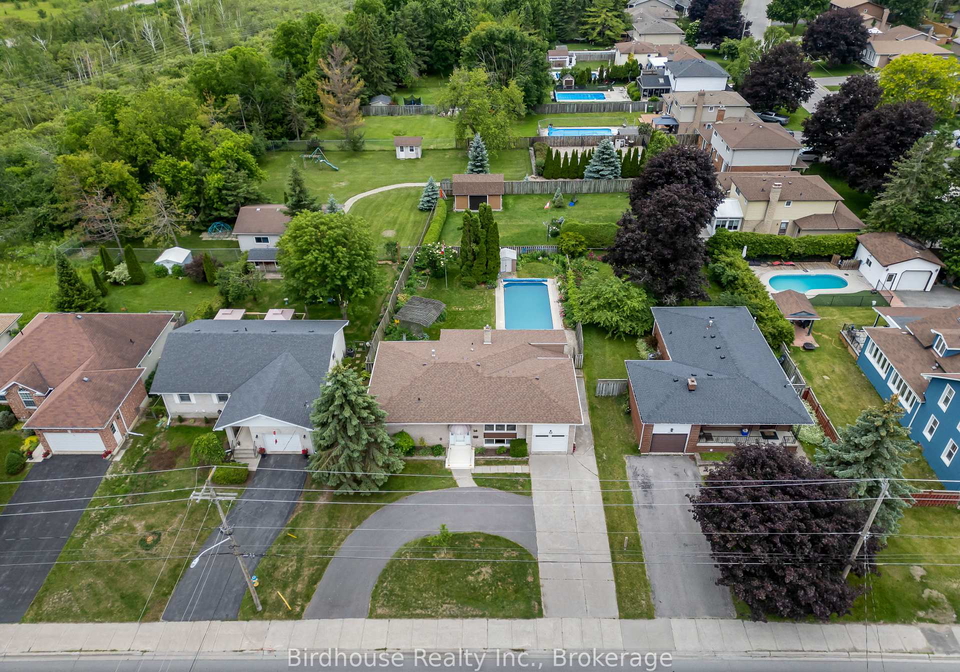 89-angeline-street-s-kawartha-lakes-ontario-x13500314