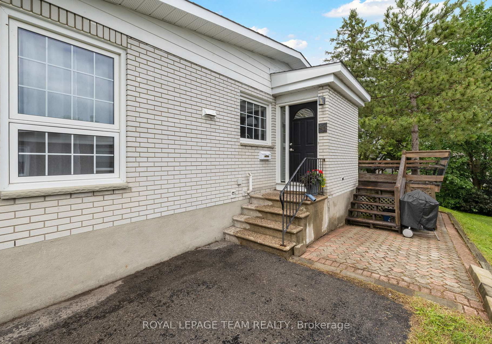 40-woodmount-crescent-ottawa-ontario-x13500470