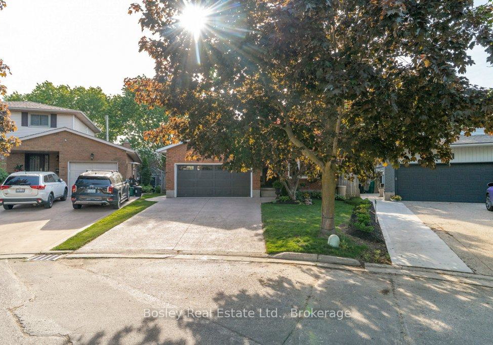 44-windermere-court-kitchener-ontario-x13500542
