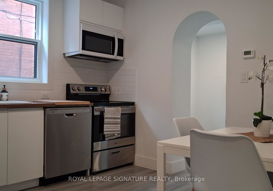 17-shanley-street-kitchener-ontario-x13500626