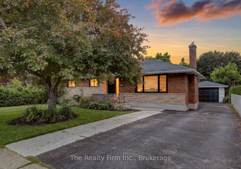 126-springbank-avenue-n-woodstock-ontario-x13500660