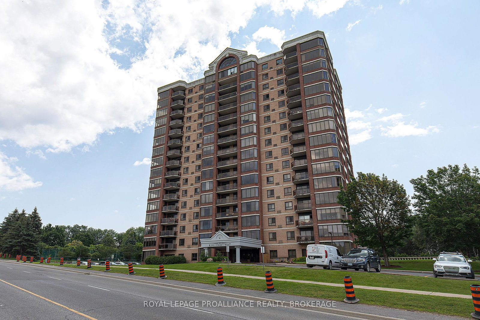 1000-king-street-w-kingston-ontario-x13500694