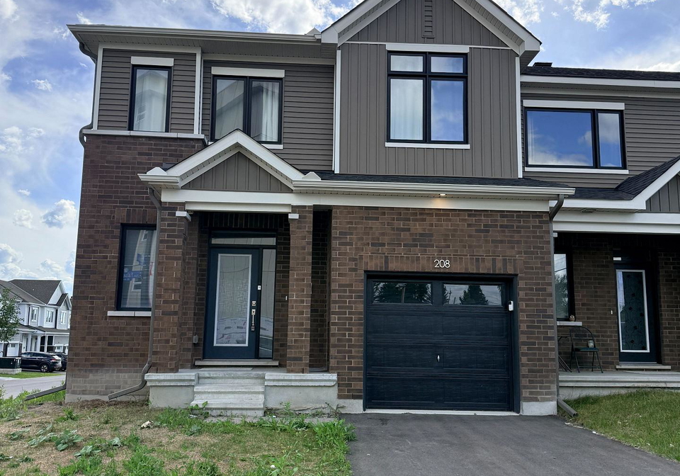 208-falsetto-st-ottawa-ontario-x13500822