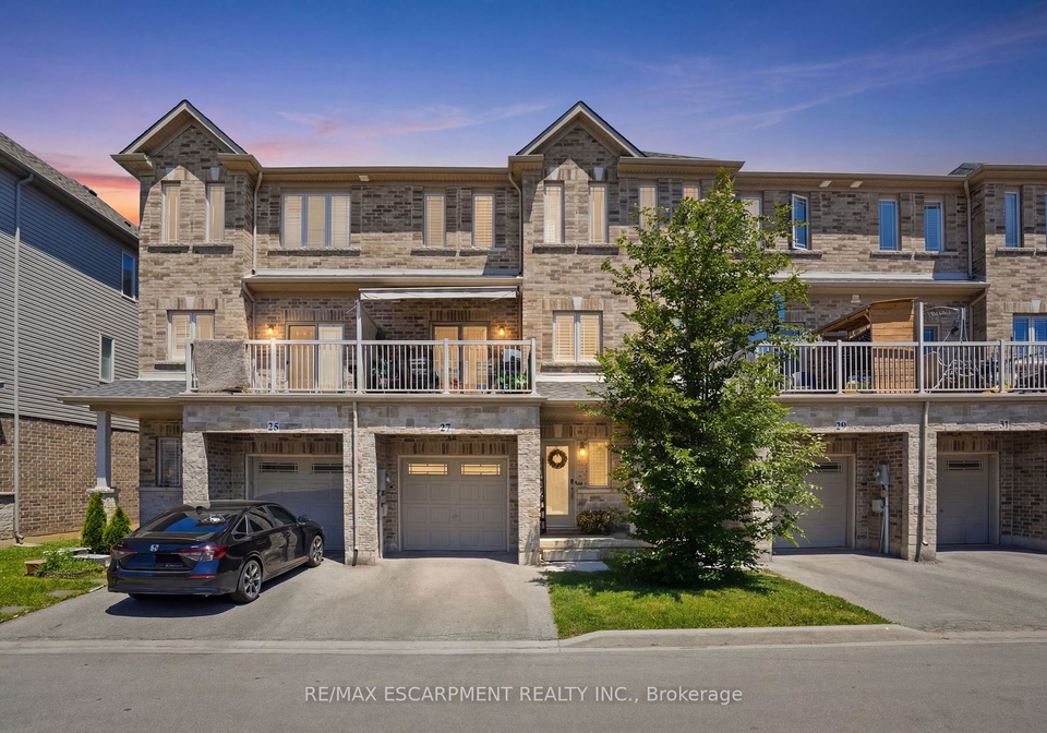 27-crossings-way-hamilton-ontario-x13500824