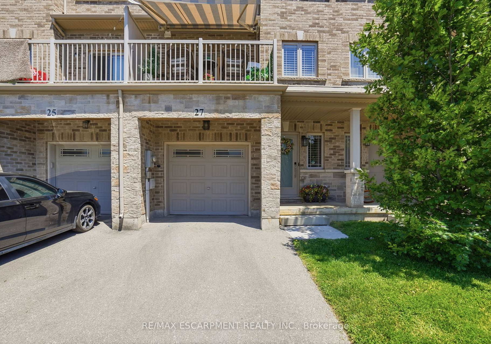 27-crossings-way-hamilton-ontario-x13500824