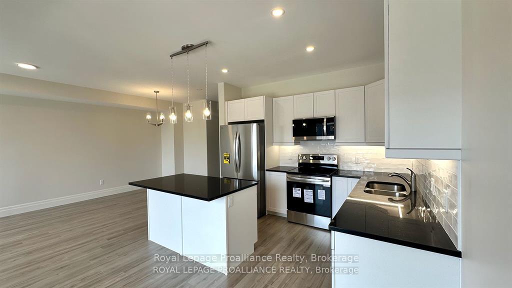 39-markland-avenue-prince-edward-county-ontario-x13500850