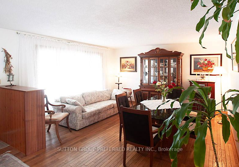 802-phyllis-street-london-south-ontario-x13501012