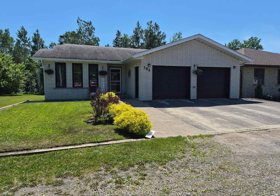 104-centennial-drive-schreiber-ontario-x13501122