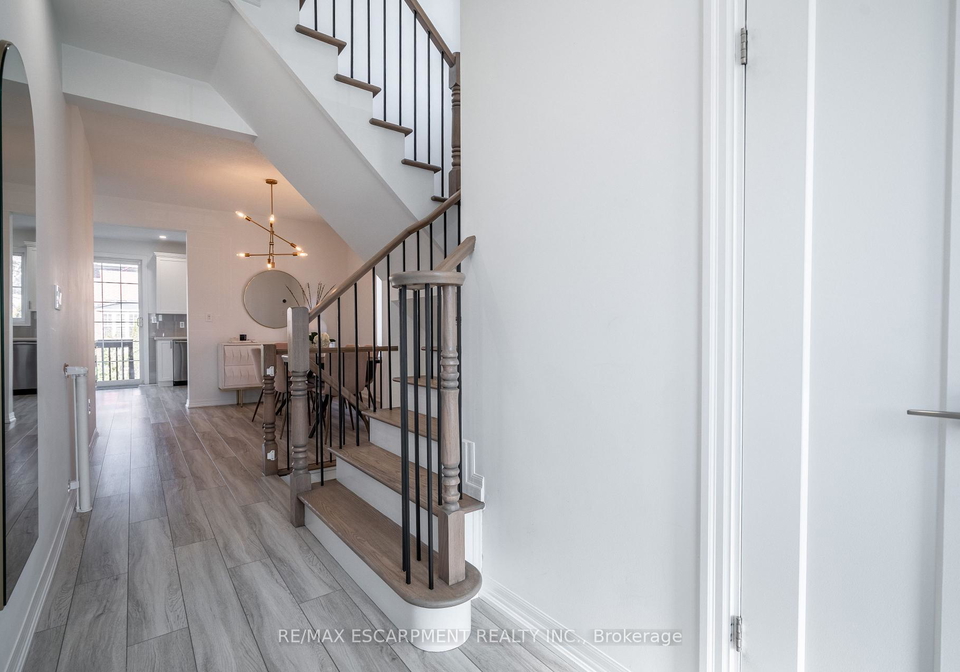 80-montreal-circle-hamilton-ontario-x13501346