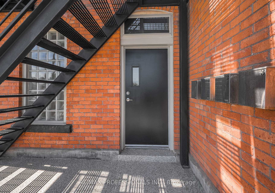 388-wilson-street-hamilton-ontario-x13501494