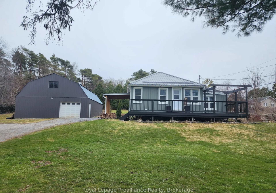 2307-county-road-3-prince-edward-county-ontario-x13501536