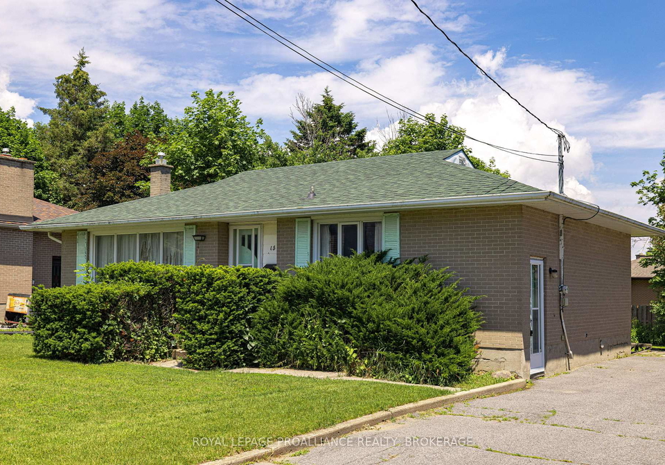 15-park-crescent-loyalist-ontario-x13501660