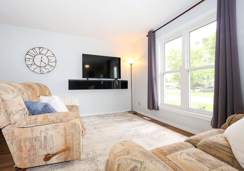 129-mitchell-court-e-west-perth-ontario-x13501744