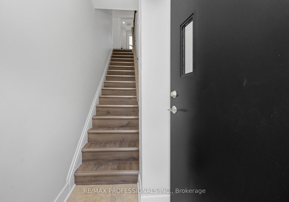 388-wilson-street-hamilton-ontario-x13501786