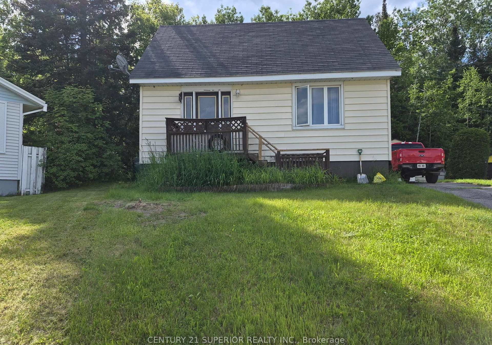 7-essa-place-manitouwadge-ontario-x13501902