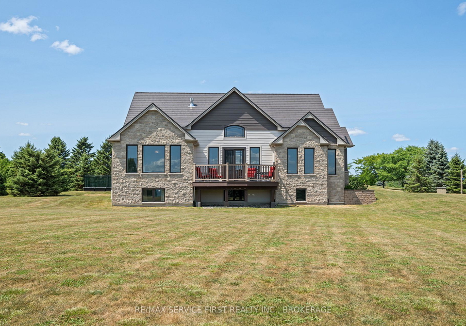 103-binnacle-view-drive-front-of-leeds-seeleys-bay-ontario-x13502104