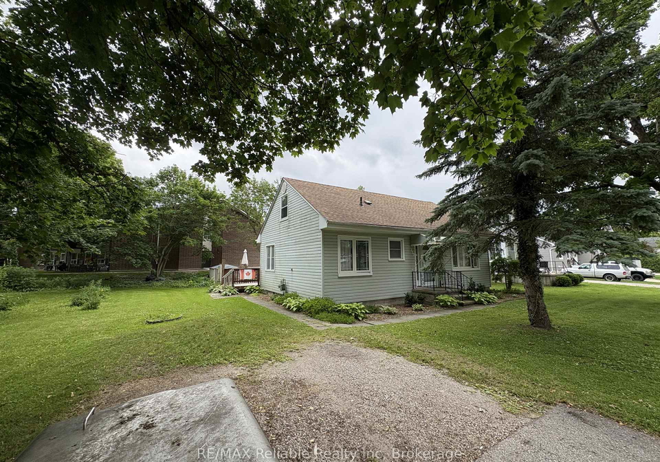 137-fulton-street-central-huron-ontario-x13502188