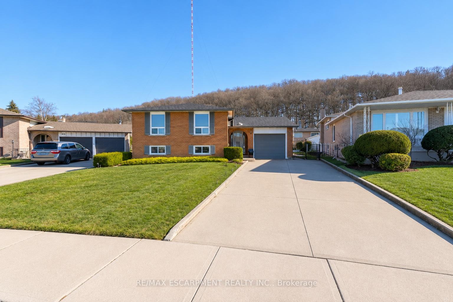 134-marcella-crescent-hamilton-ontario-x13502362