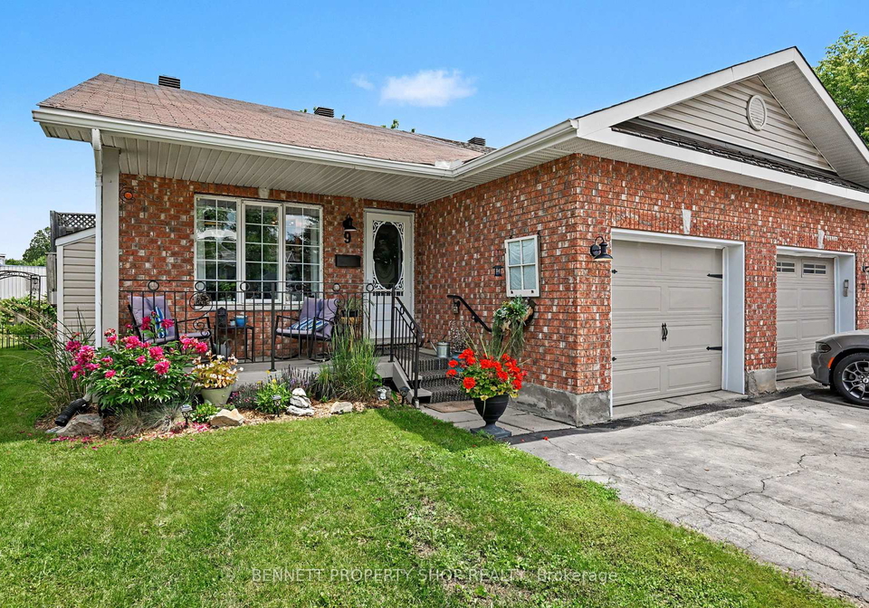 9-huyck-drive-arnprior-ontario-x13502498