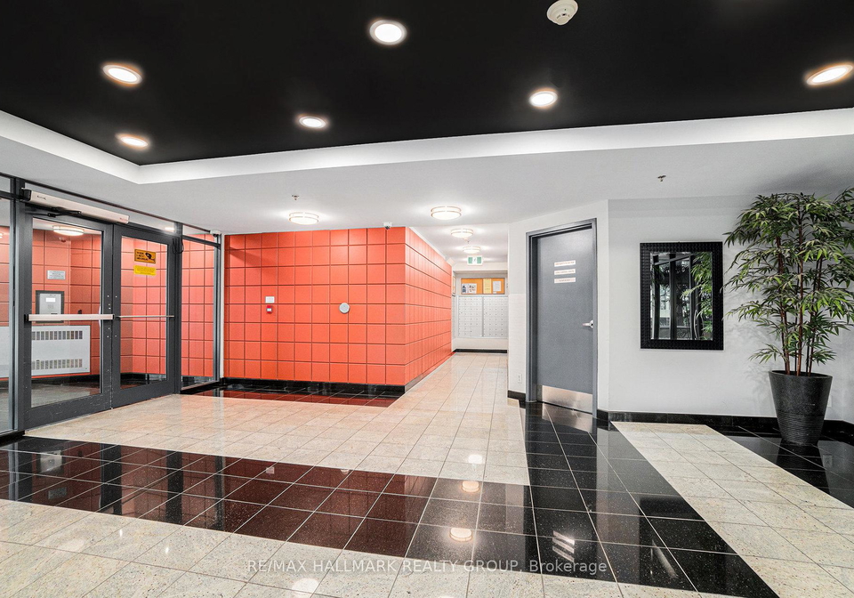 445-laurier-avenue-w-ottawa-ontario-x13502824