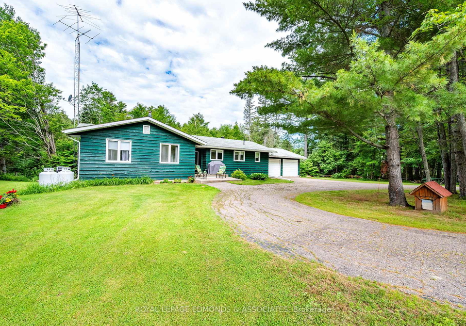 200-walters-road-laurentian-valley-ontario-x13502928