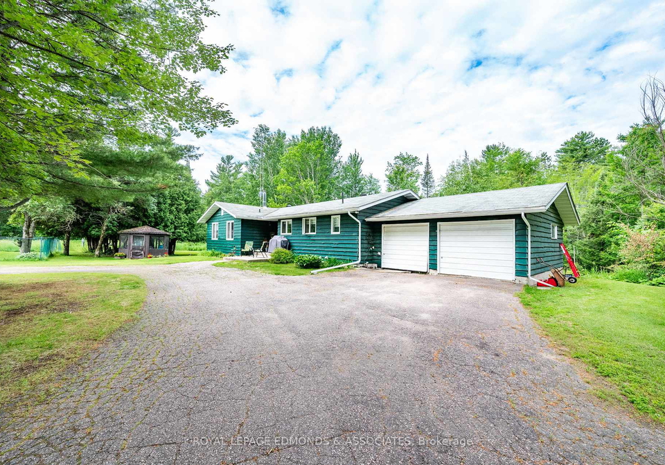 200-walters-road-laurentian-valley-ontario-x13502928