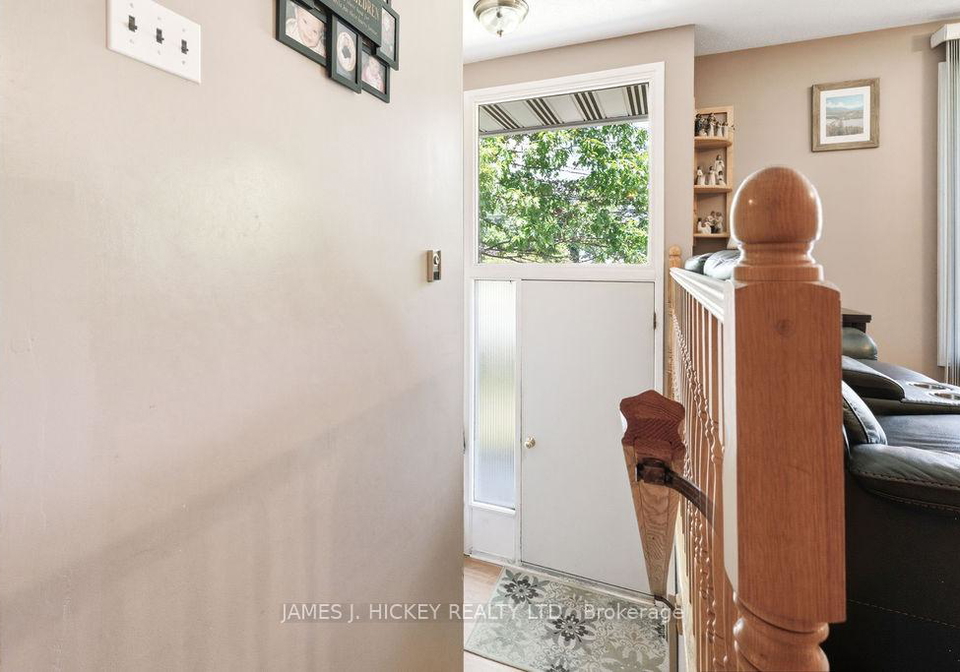 39-ottawa-street-laurentian-hills-ontario-x13502968