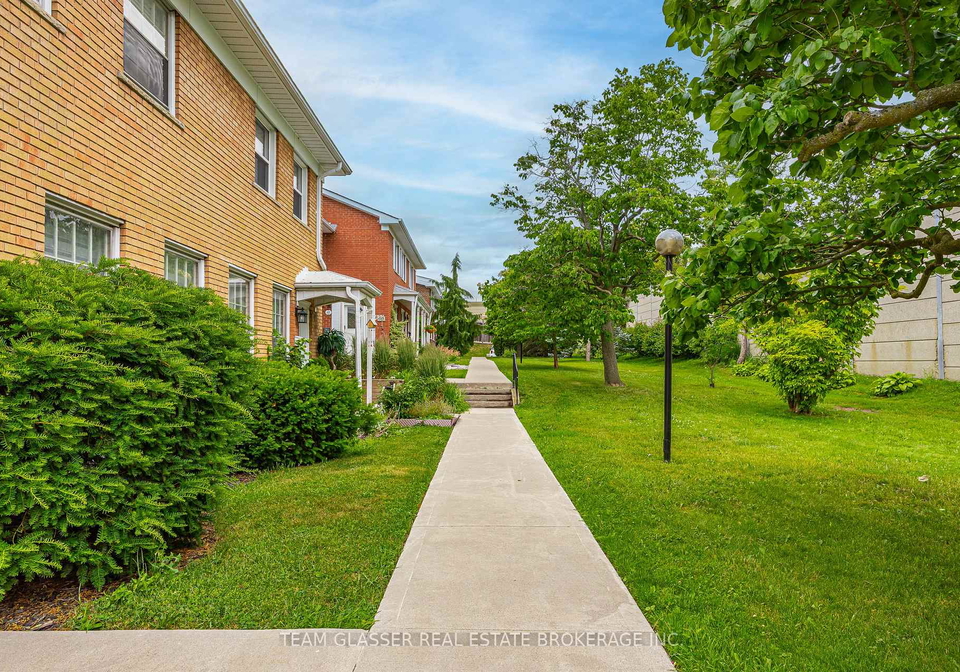 1220-royal-york-road-london-north-ontario-x13503248