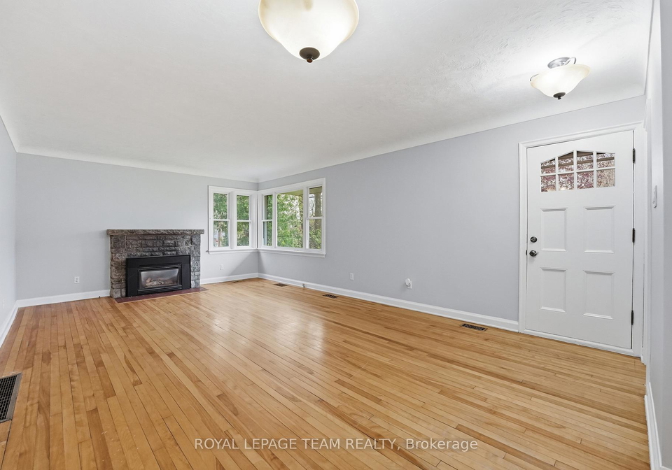 49-crownhill-street-ottawa-ontario-x13503688