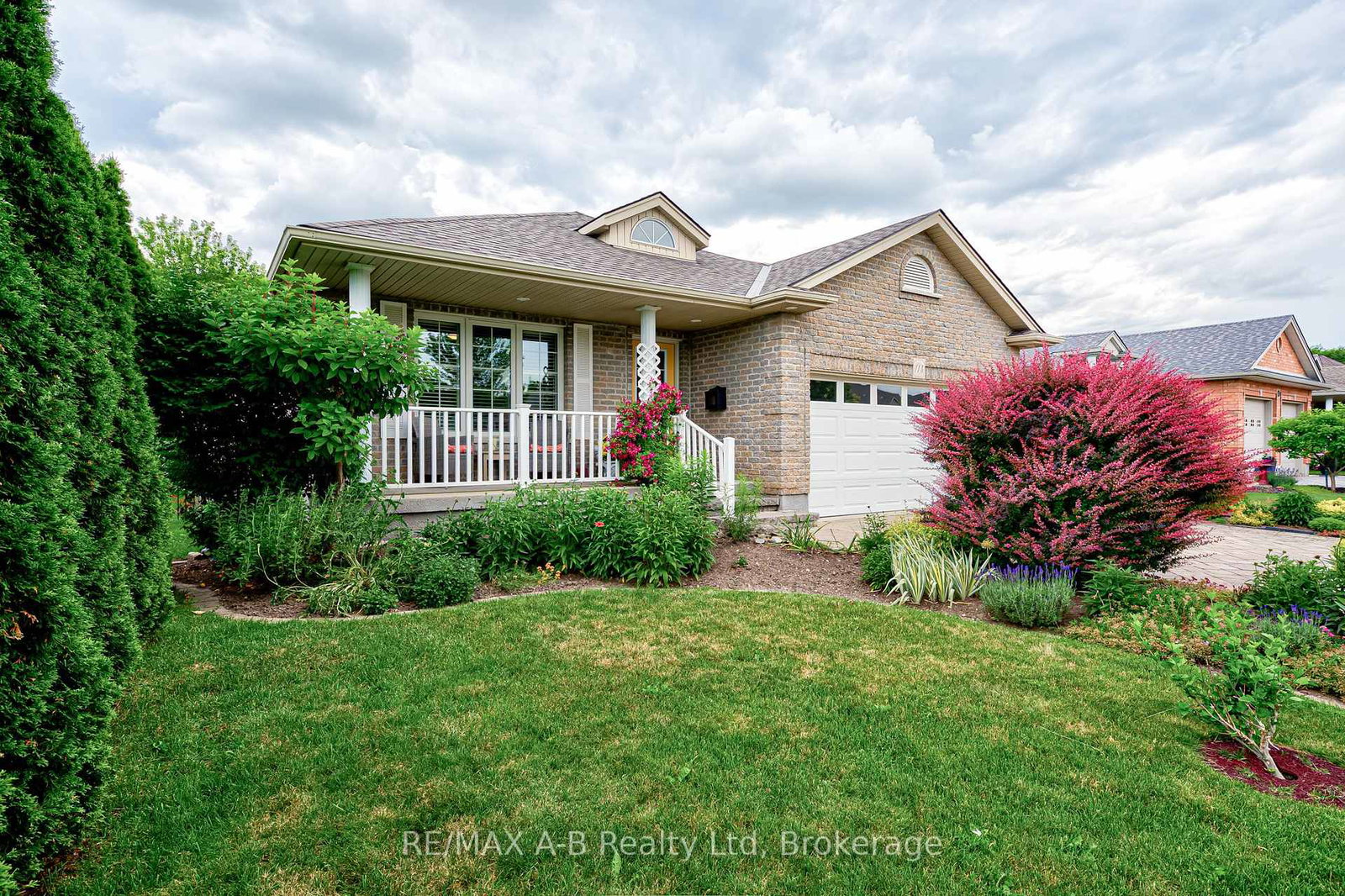 114-hossie-terrace-stratford-ontario-x13503882