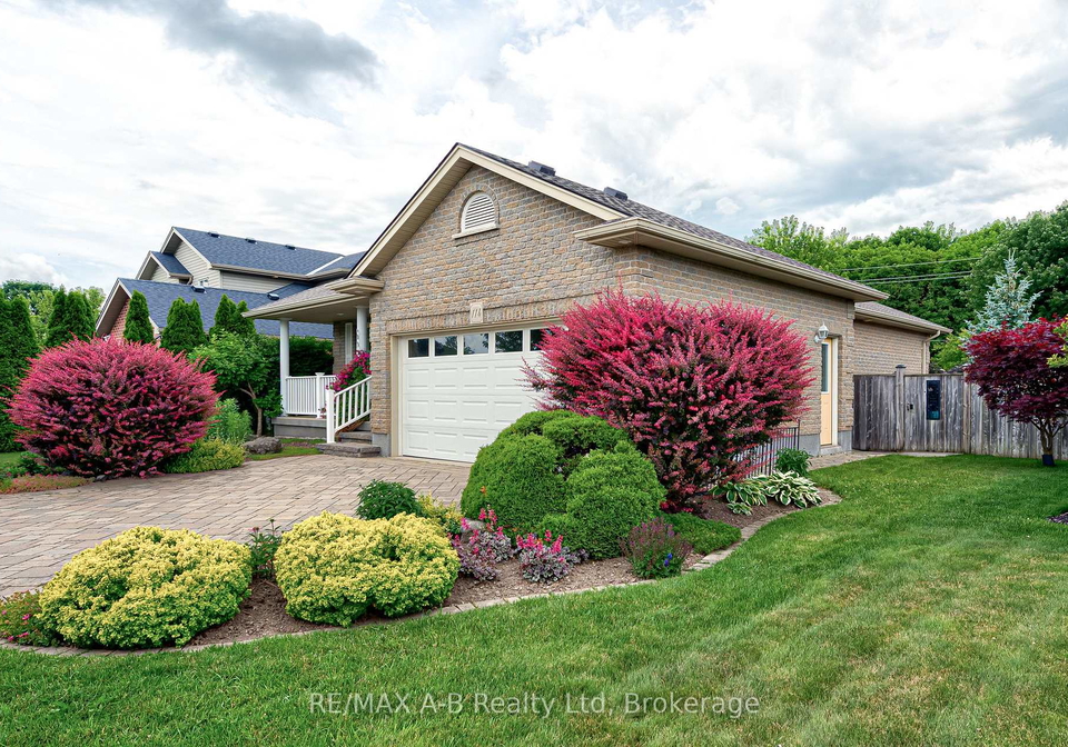 114-hossie-terrace-stratford-ontario-x13503882