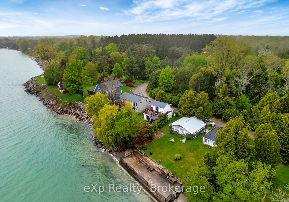 43-45-clifford-street-quinte-west-ontario-x13504038