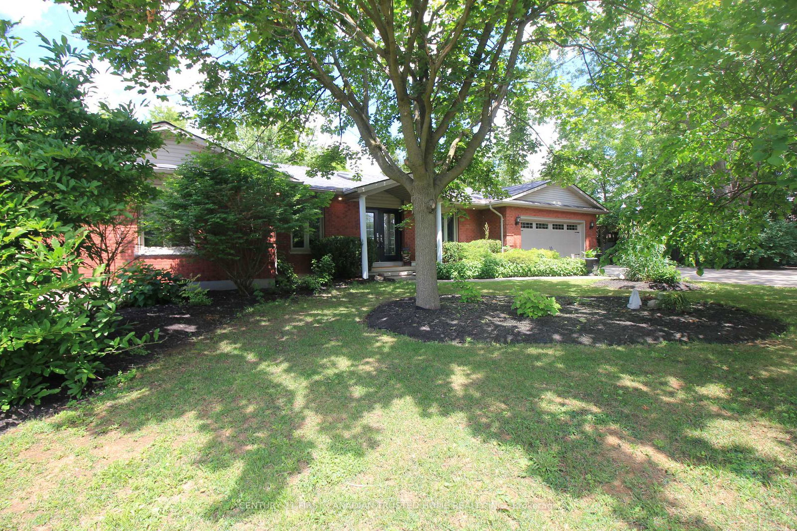 27-croydon-drive-middlesex-centre-ontario-x13504136