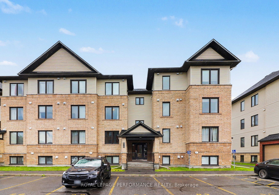 115-bluestone-private-ottawa-ontario-x13504318