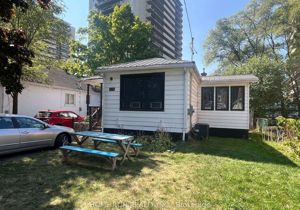 378-enfield-avenue-ottawa-ontario-x13504376
