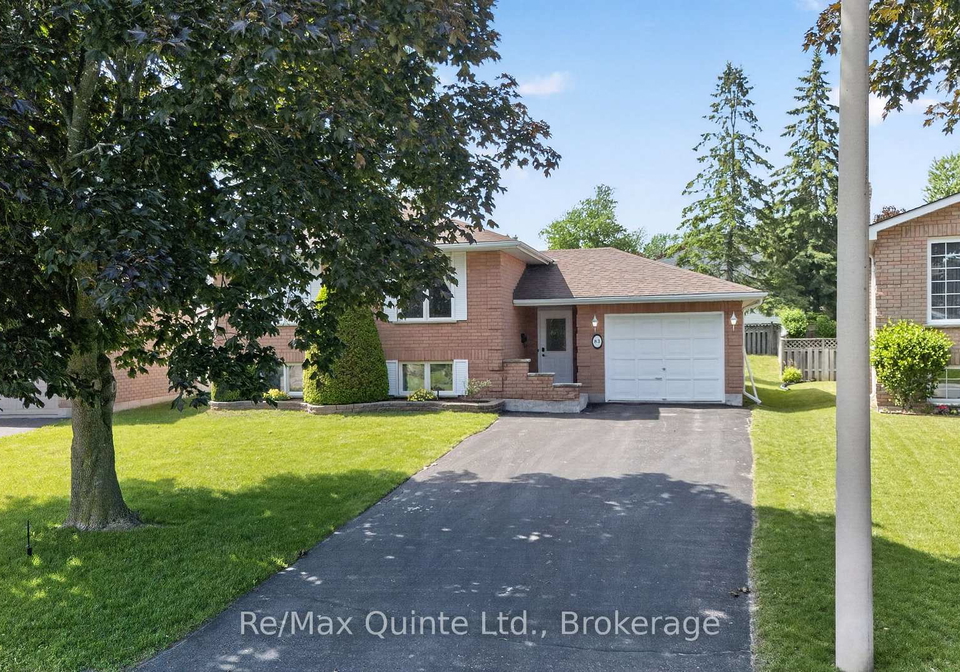 83-parkview-heights-quinte-west-ontario-x13504382