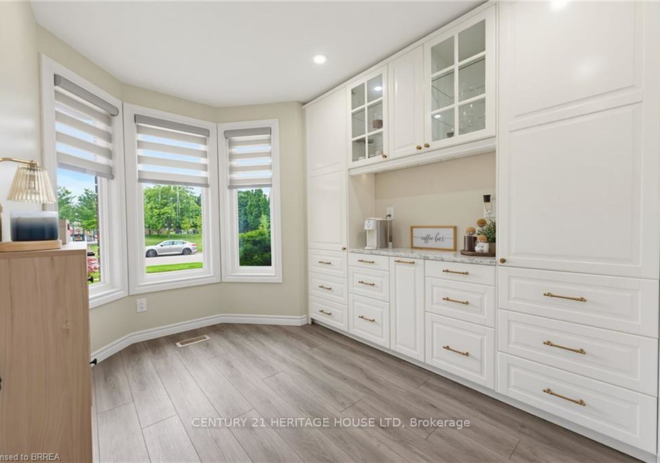 125-whitlaw-way-brant-ontario-x13504396