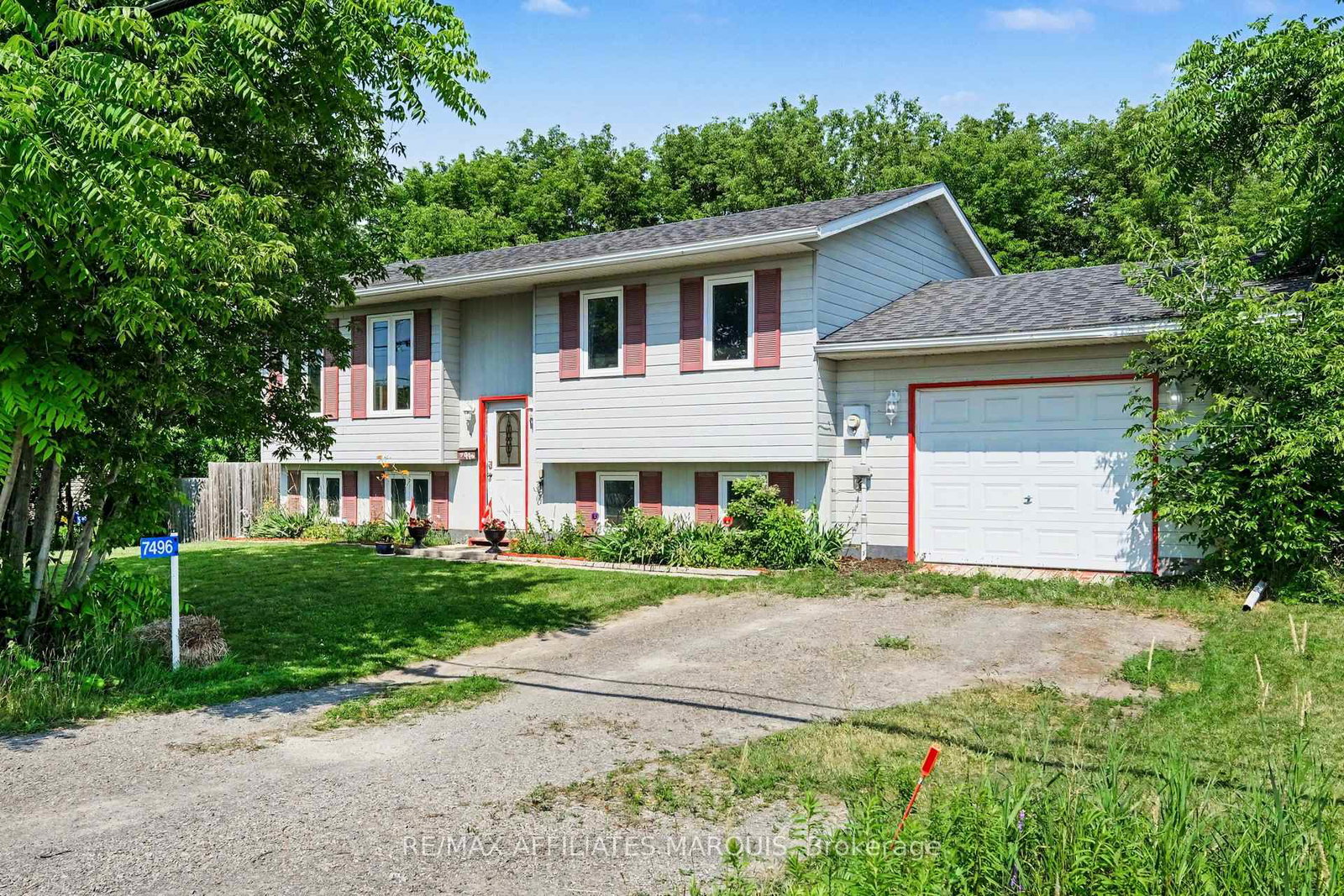 7496-roger-stevens-drive-montague-ontario-x13504452
