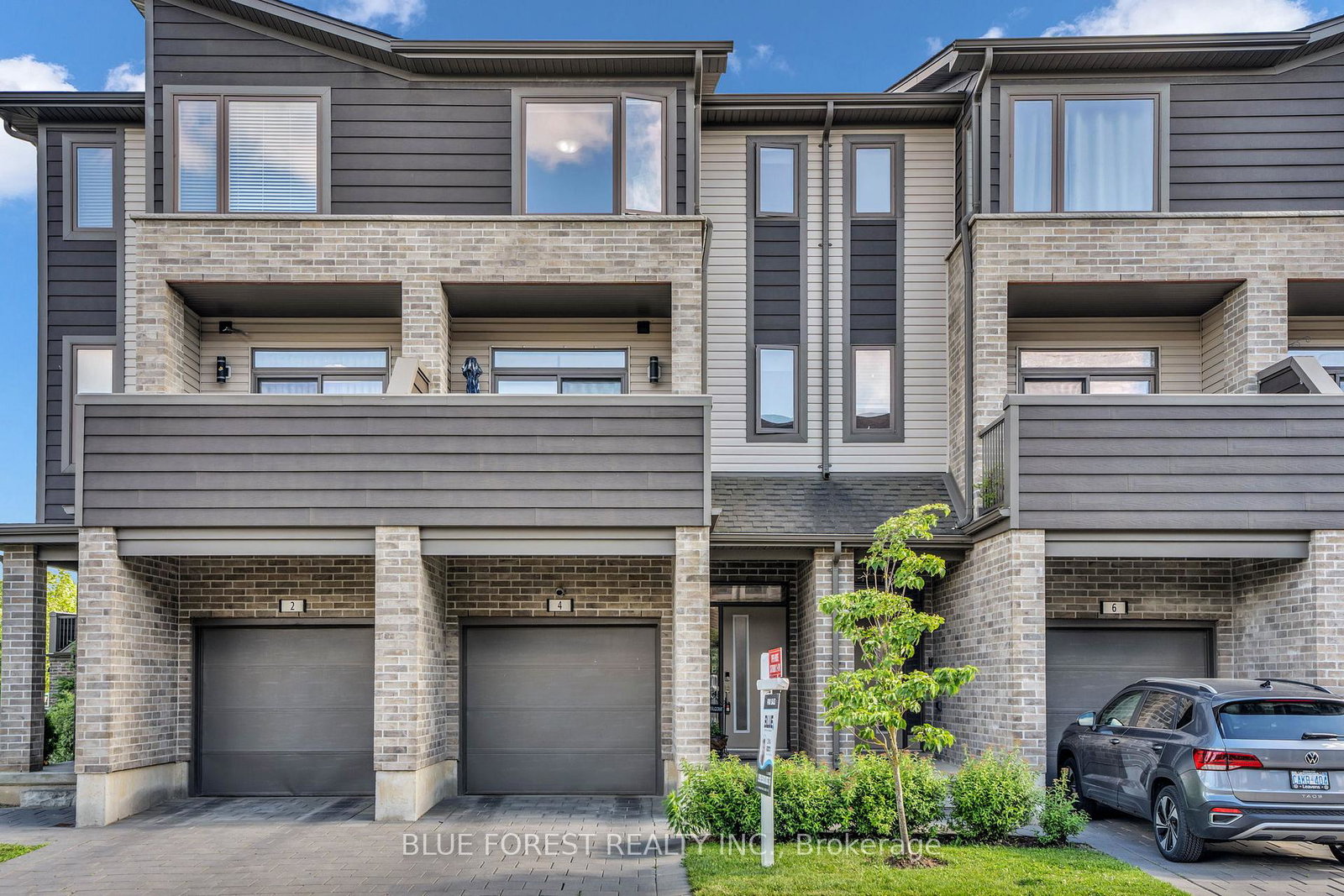 2070-meadowgate-boulevard-london-south-ontario-x13504582