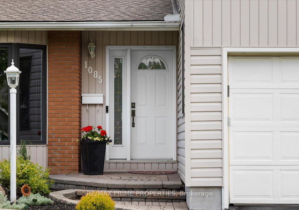 1085-chateau-crescent-ottawa-ontario-x13504902