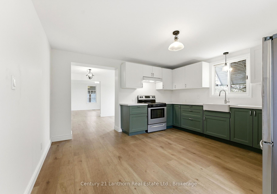 16-store-street-prince-edward-county-ontario-x13505034