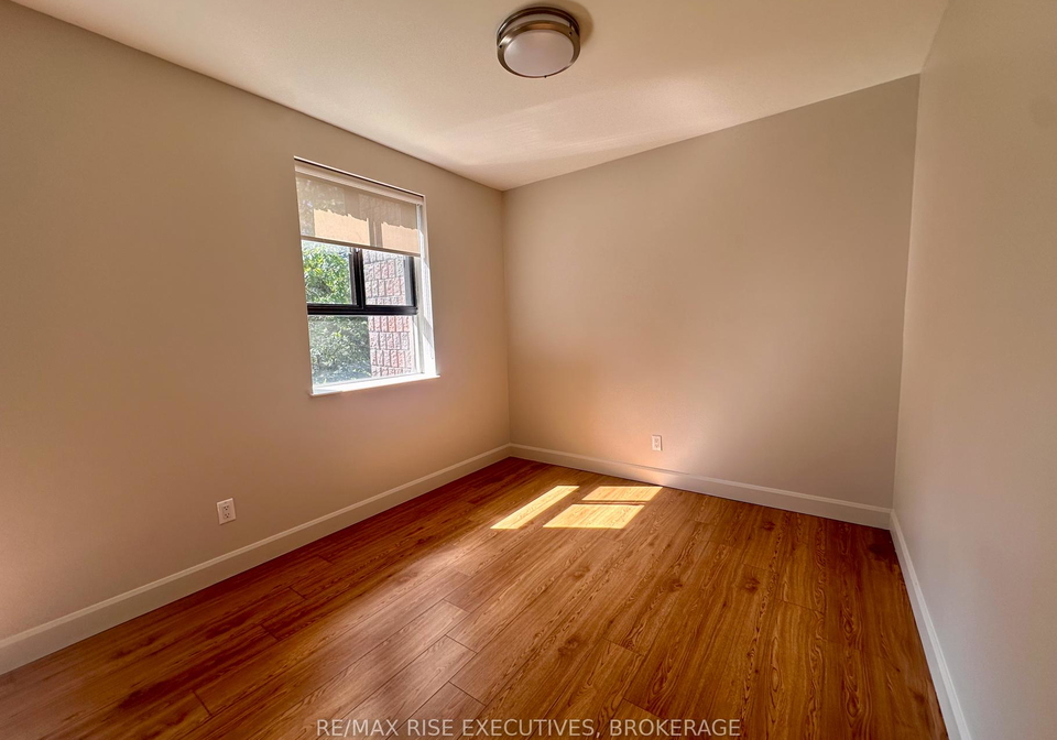 1020-pembridge-crescent-kingston-ontario-x13505100