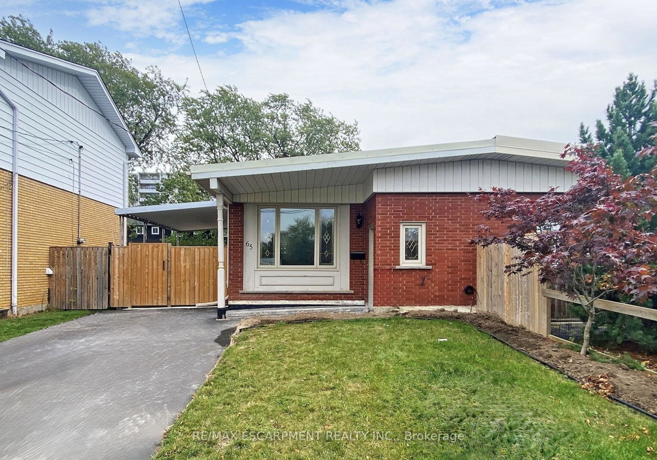 65-fielding-crescent-hamilton-ontario-x13505194