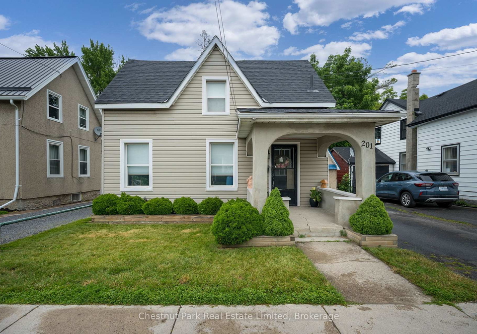 201-centre-street-n-greater-napanee-ontario-x13505236