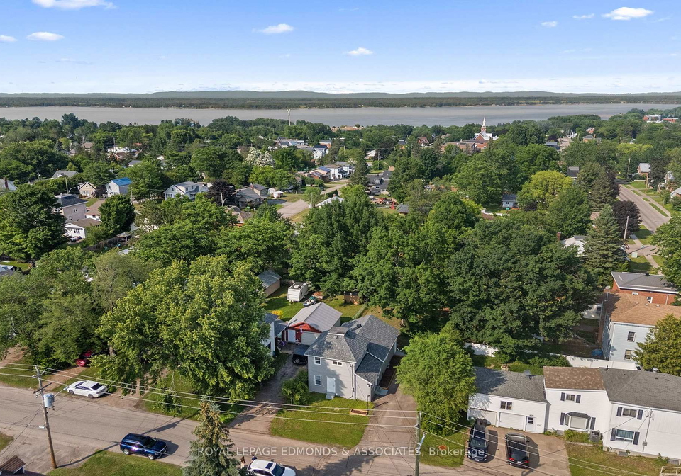 663-fischer-street-pembroke-ontario-x13505258
